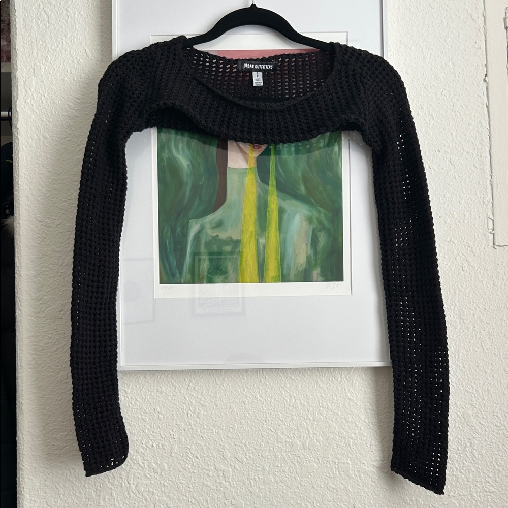 Urban Outfitters shruggie